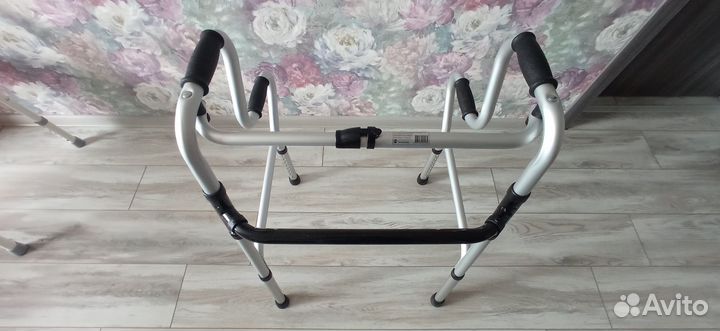 Ходунки для пожилых людей и инвалидов