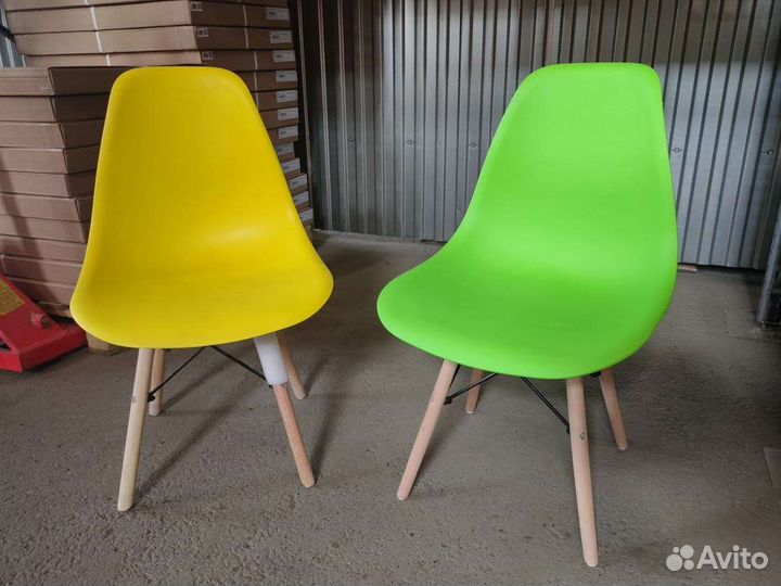Стул кухонный eames в наличии