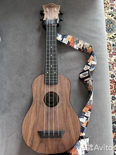 Укулеле flight