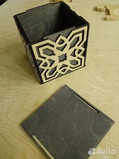 Коробка подарочная деревянная