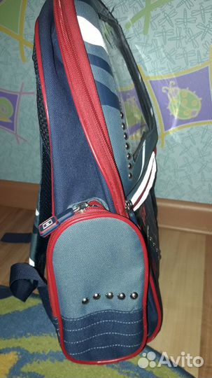 Школьный рюкзак