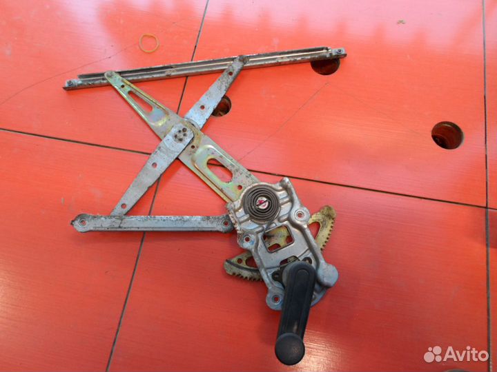 Стеклоподъемник передней левой двери мех.Probox