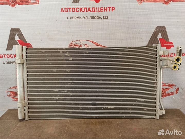 Конденсер (радиатор кондиционера) Jaguar E-Pace