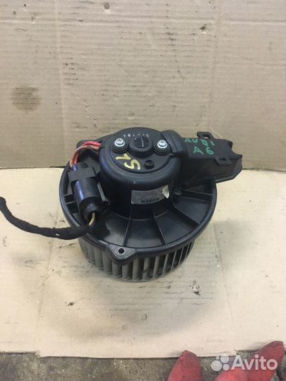 Моторчик печки / вентилятор печки Audi A6(c5) 98-0