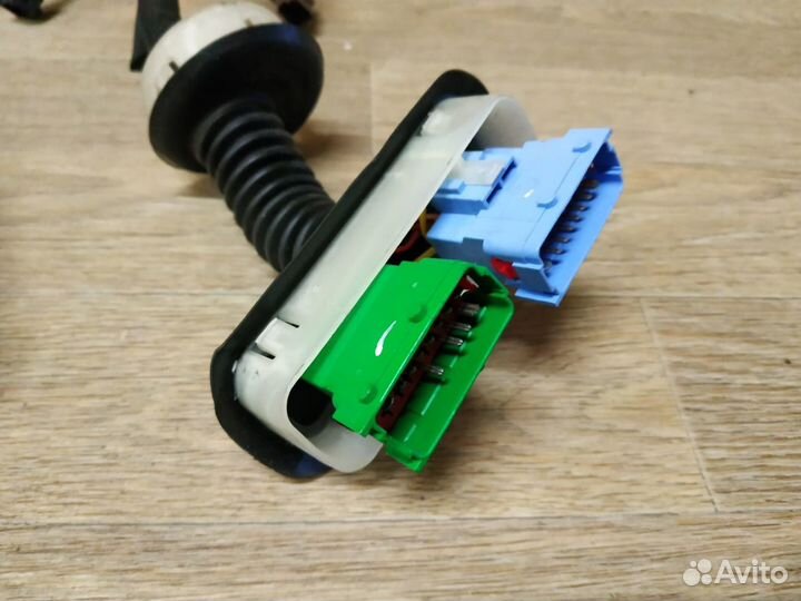 Проводка двери передней правой Peugeot 308