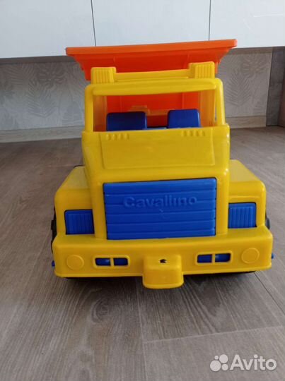 Большой грузовик игрушка