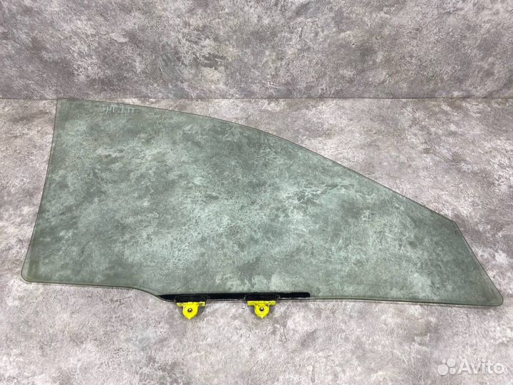 Стекло двери передней левой Mitsubishi Lancer 9