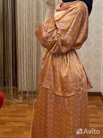 Костюм женский