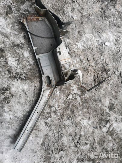 Передняя стойка кузова передняя правая УАЗ Патриот