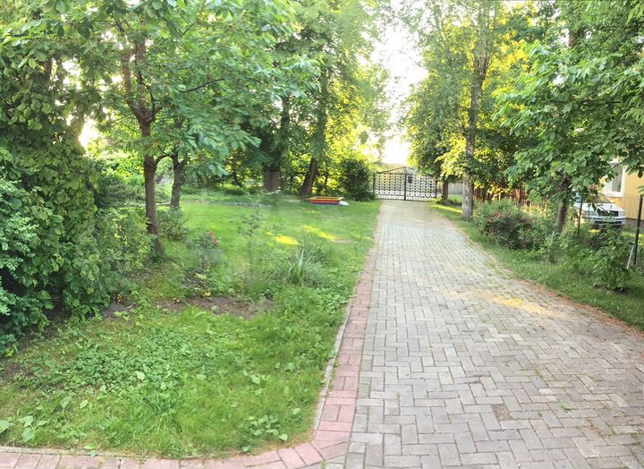 Комната 15 м² в 2-к., 1/2 эт.