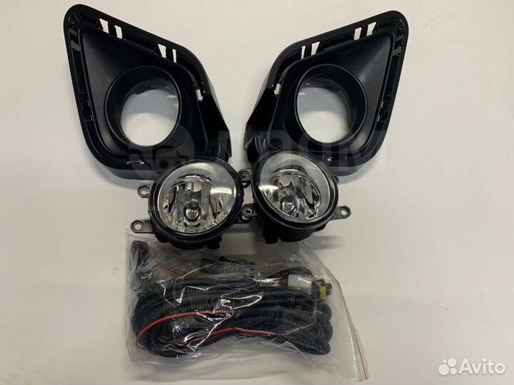 Туманки Toyota Ractis c 2010г- установочный компле