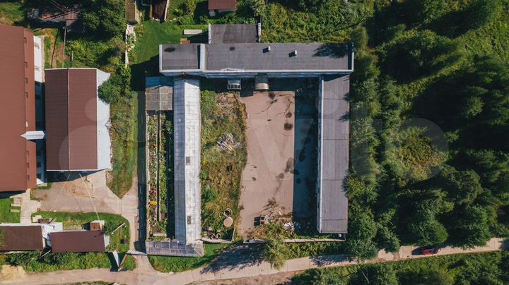 Здание, 636 м²