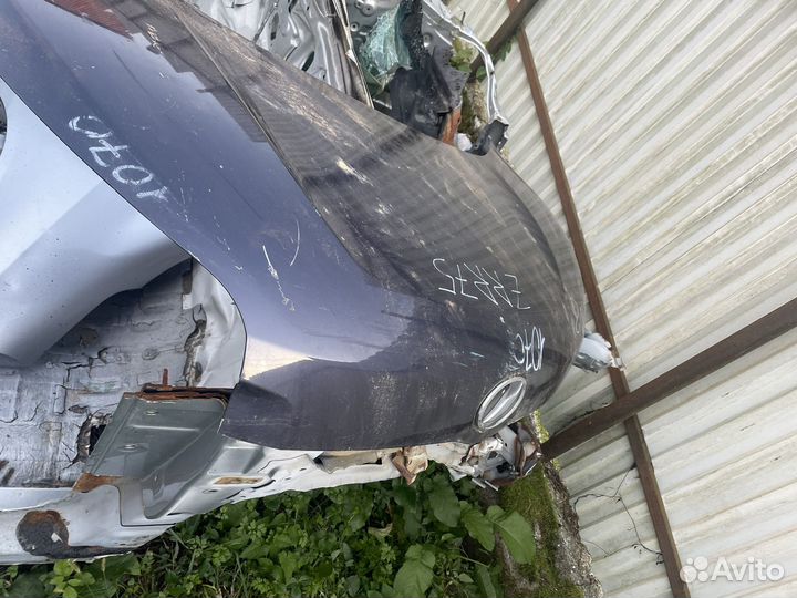 Капот Toyota Noah/Voxy 2010 5330128130 ZRR75