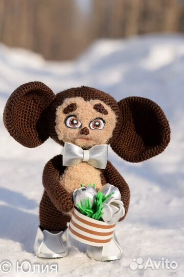 Вязанный Чебурашка