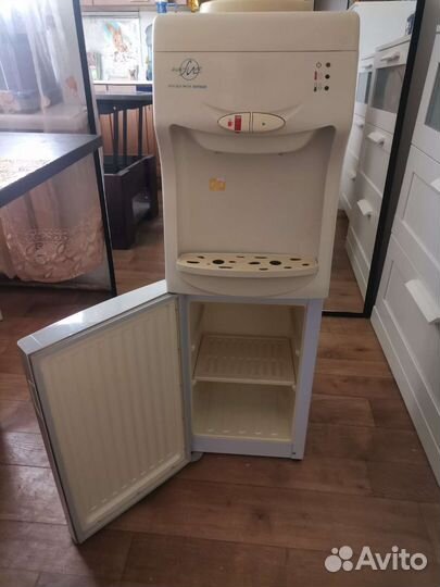 Кулер для воды