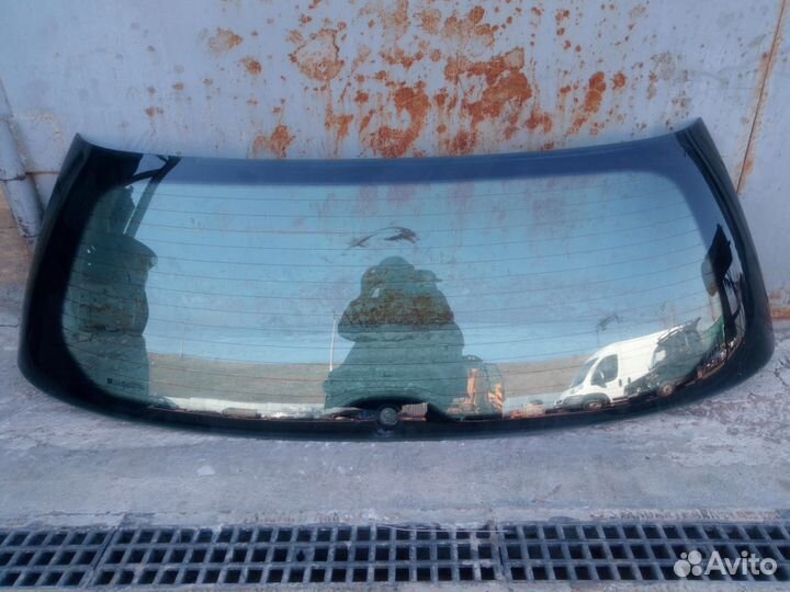 Стекло крышки багажника Универсал на Опель Астра Н