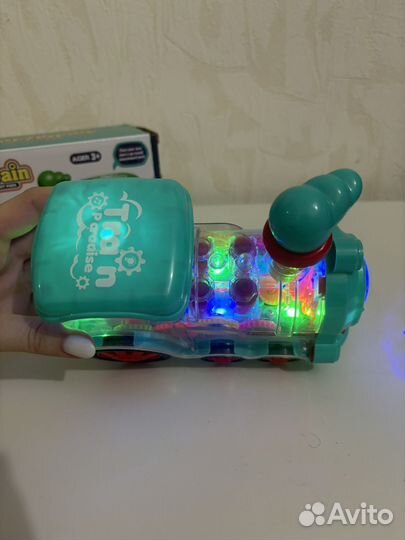 Музыкальный паровозик со светом