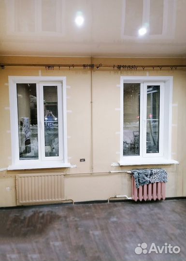 Окна в Раевской