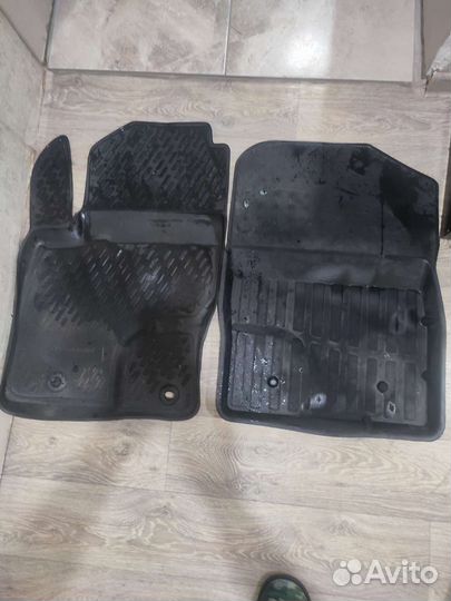 Автомобильные коврики резиновые на Форд фокус 2