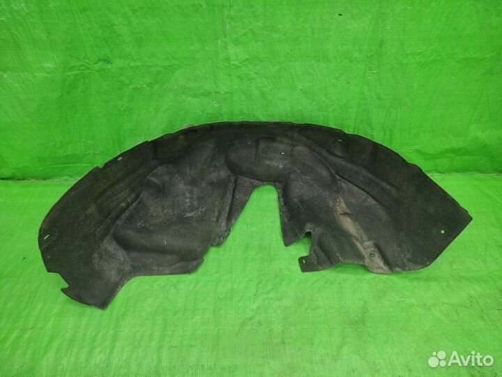 Подкрылок зад прав локер 5N0810972 VW Tiguan 07-16