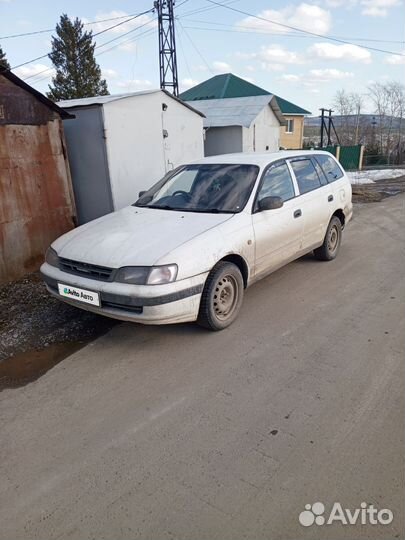 Toyota Caldina 2.2 AT, 1999, 15 000 км