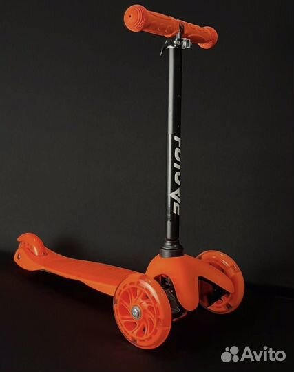 Самокат детский трехколесный новый
