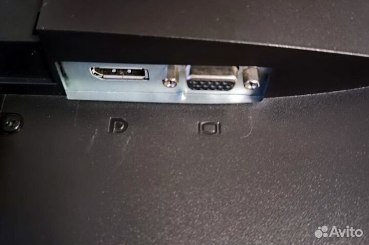 Монитор 24 имеется DisplayPort