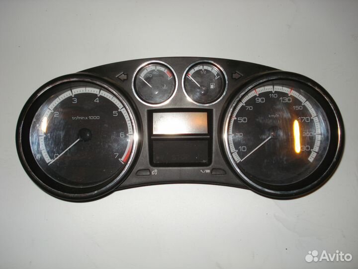 Панель приборов Peugeot 408 / Пежо 408