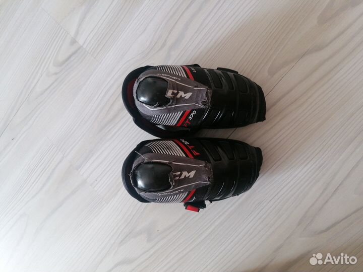 Налокотники хоккейные ccm