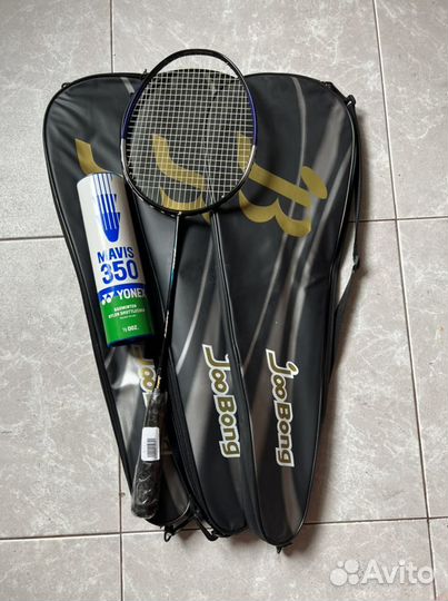 Ракетка для бадминтона