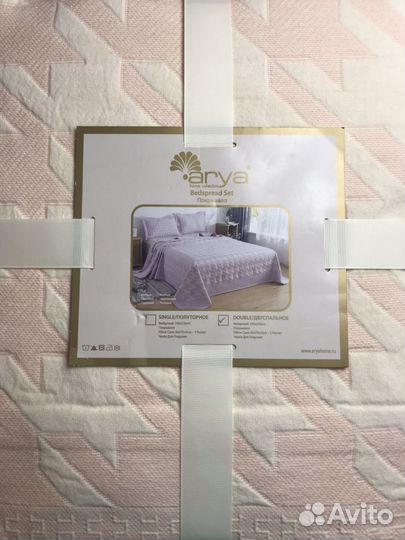 Покрывало и наволочки. Новый комплект