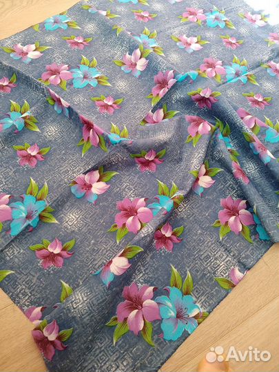 Отрез ткани ситец