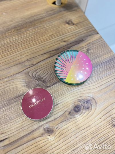Clarins румяна 04