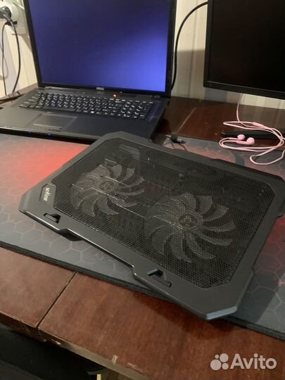 Подставка с охлаждением для ноутбука