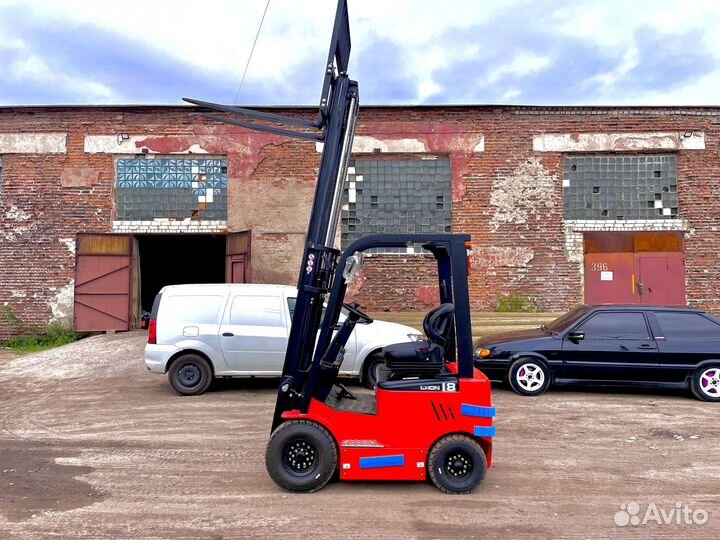 Вилочный погрузчик EP Equipment CPD18F8, 2023