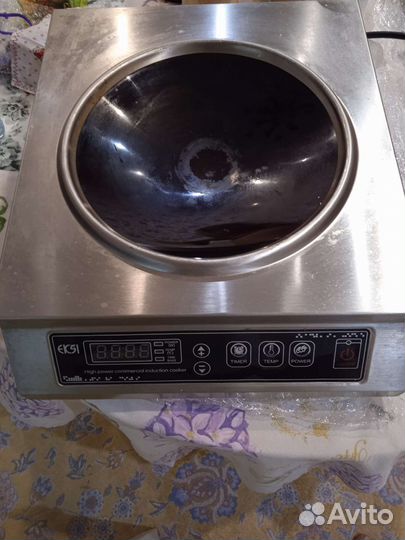 Плита индукционная wok