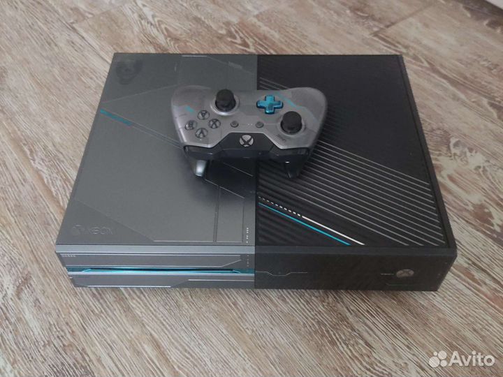 Xbox One Halo edition