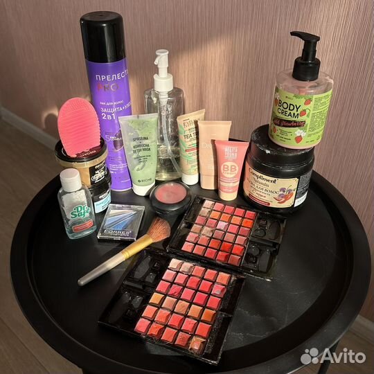 Набор косметики пакетом