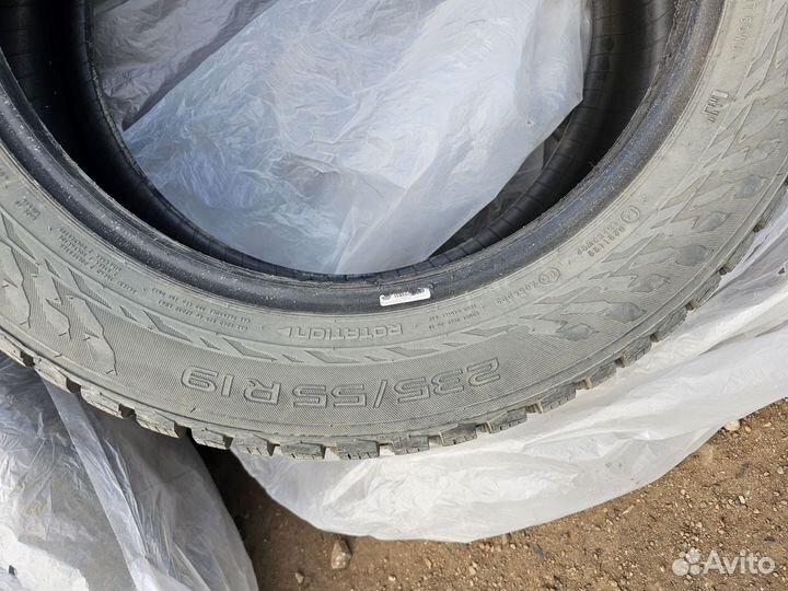 Nokian Tyres Hakkapeliitta 9 SUV 235/55 R19