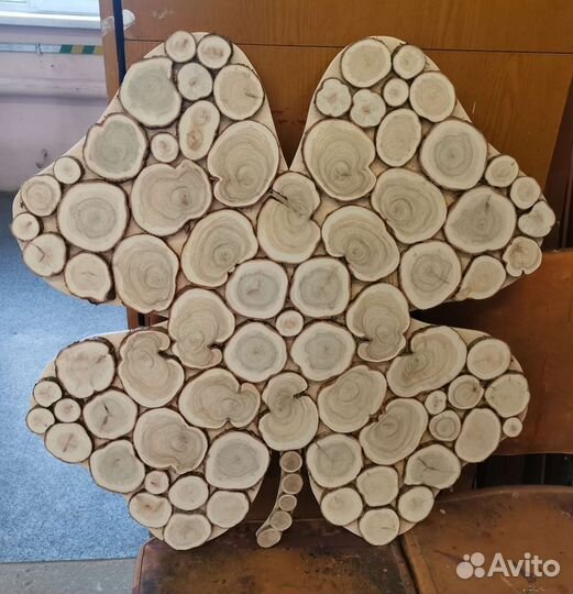 Панно из можжевельника Клевер