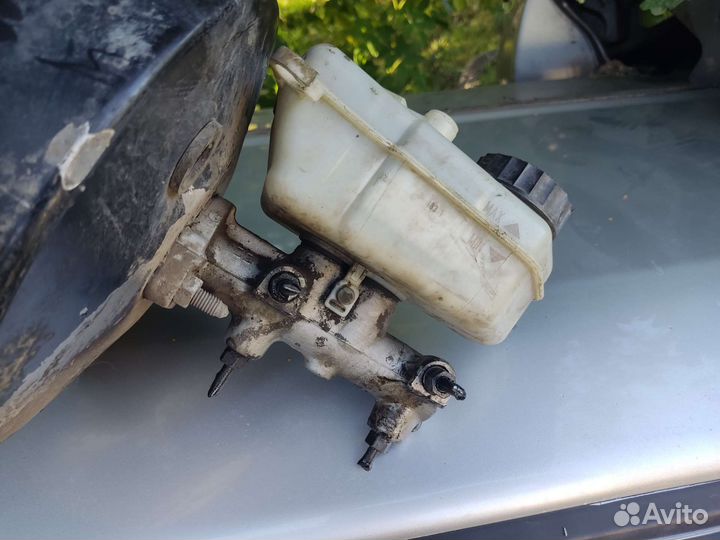 Вакуумный усилитель тормозов в сборе Шкода Фабия 1