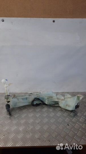 Бачок омывателя Ford C-Max минивэн 2.0 2006