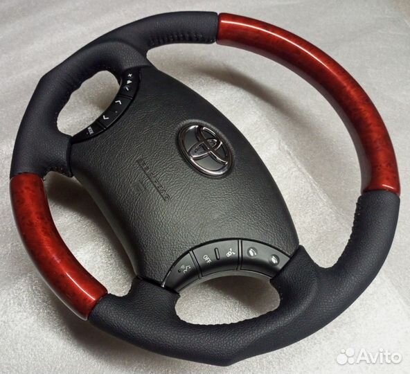 Руль на UZJ100 Toyota Alphard