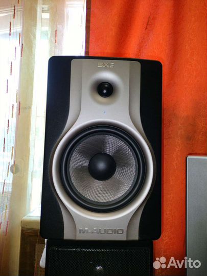 Активные студийные мониторы M Audio Carbon BX8