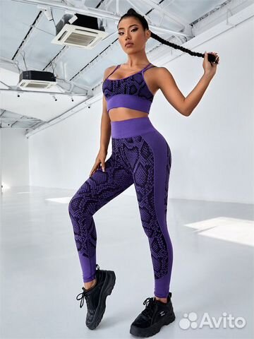 Костюм для фитнеса бесшовный