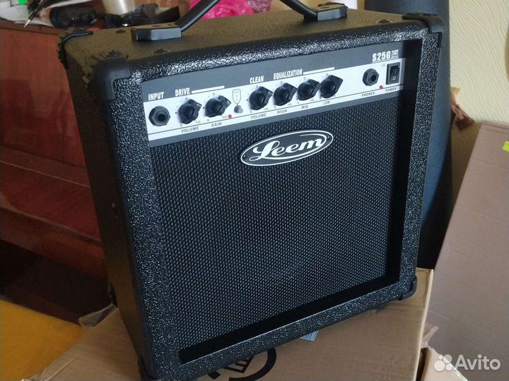 Комбоусилитель