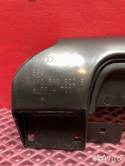 Воздуховод правый Audi A8 D4 cdda 2012