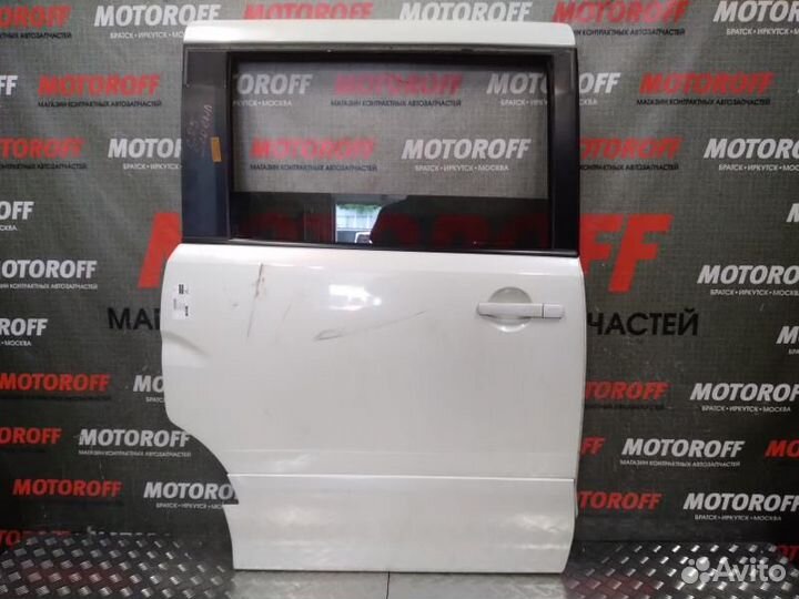 Дверь задняя правая Ниссан Серена C25 светла А247