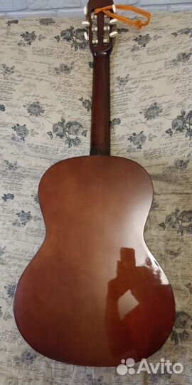 Акустическая гитара