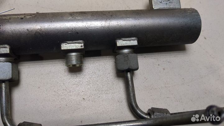 Рампа топливная Opel Zafira B